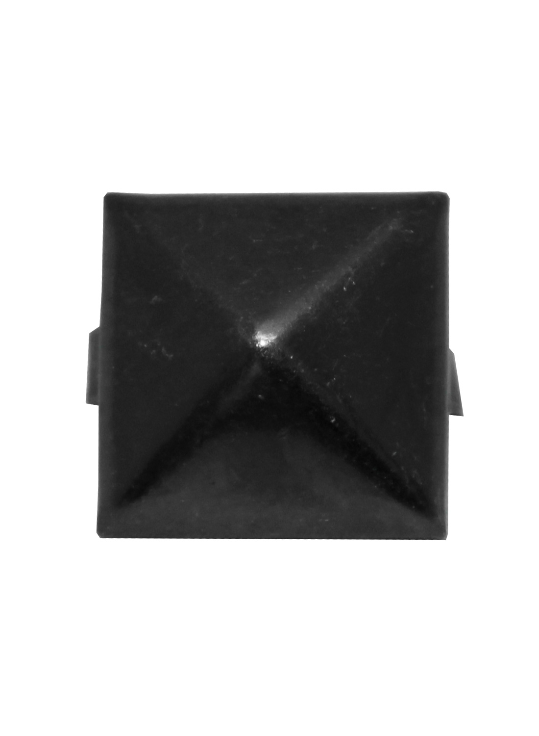 Black Pyramid Studs Medium Newstyle