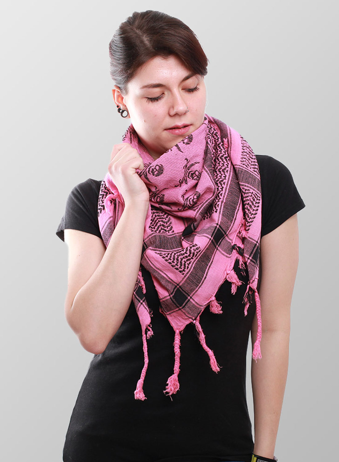 Keffiyeh With Skulls Pink-Black