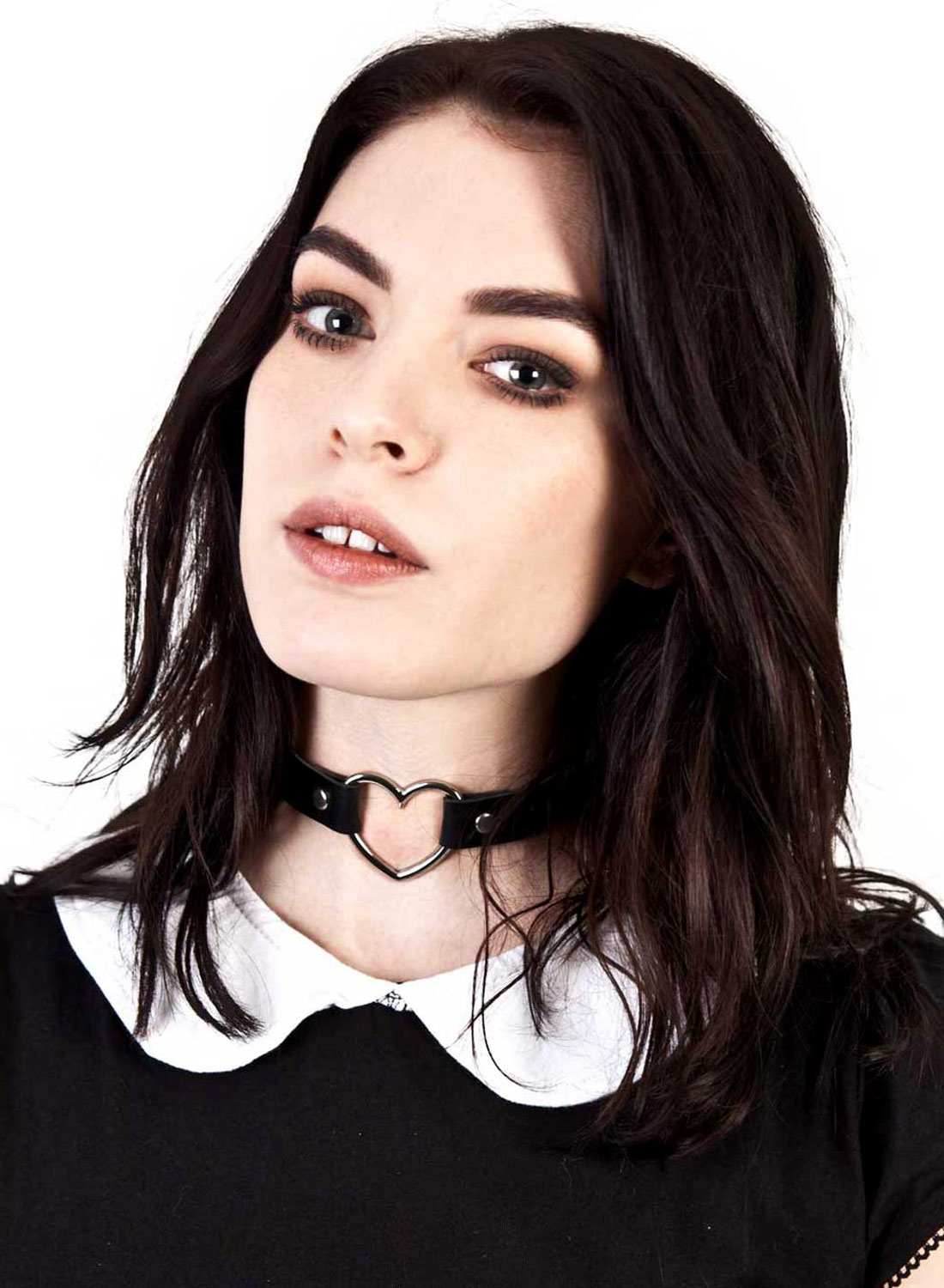 Heart Vegan Choker Black