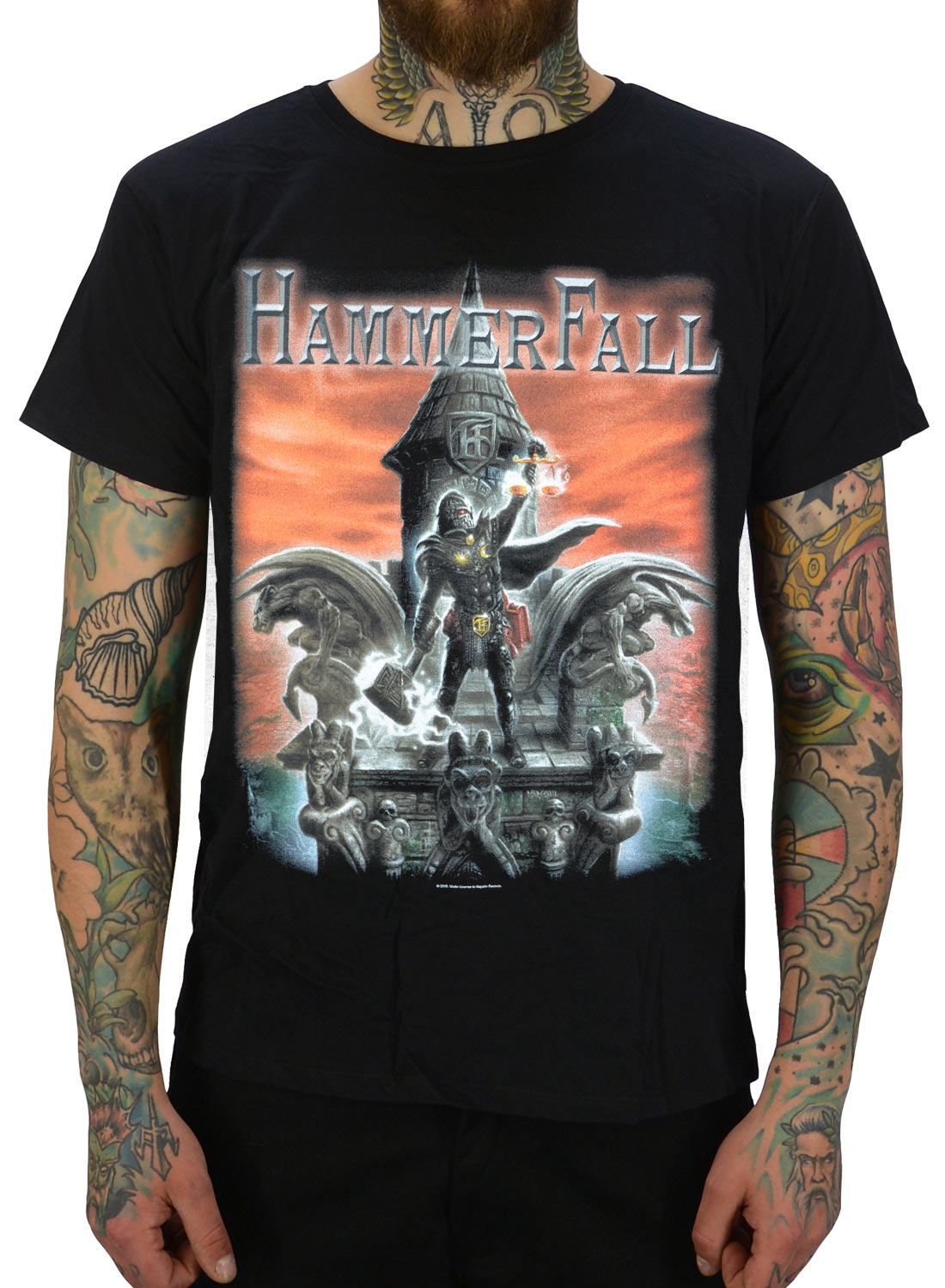 Hammerfall Built To Last T-Shirt, Schwarzes Hammerfall T-Shirt mit „Built To Last“-Motiv und Power-Metal-Design.