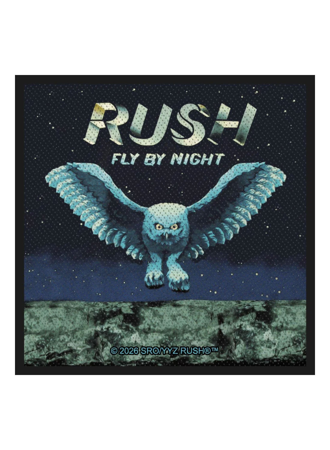 Aufnäher mit großem Eulenmotiv und dem Text „Rush – Fly By Night“ vor sternenklarem Nachthimmel.
